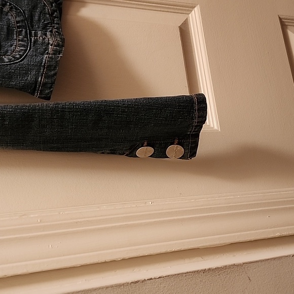 Jean jacket - Picture 2 of 4